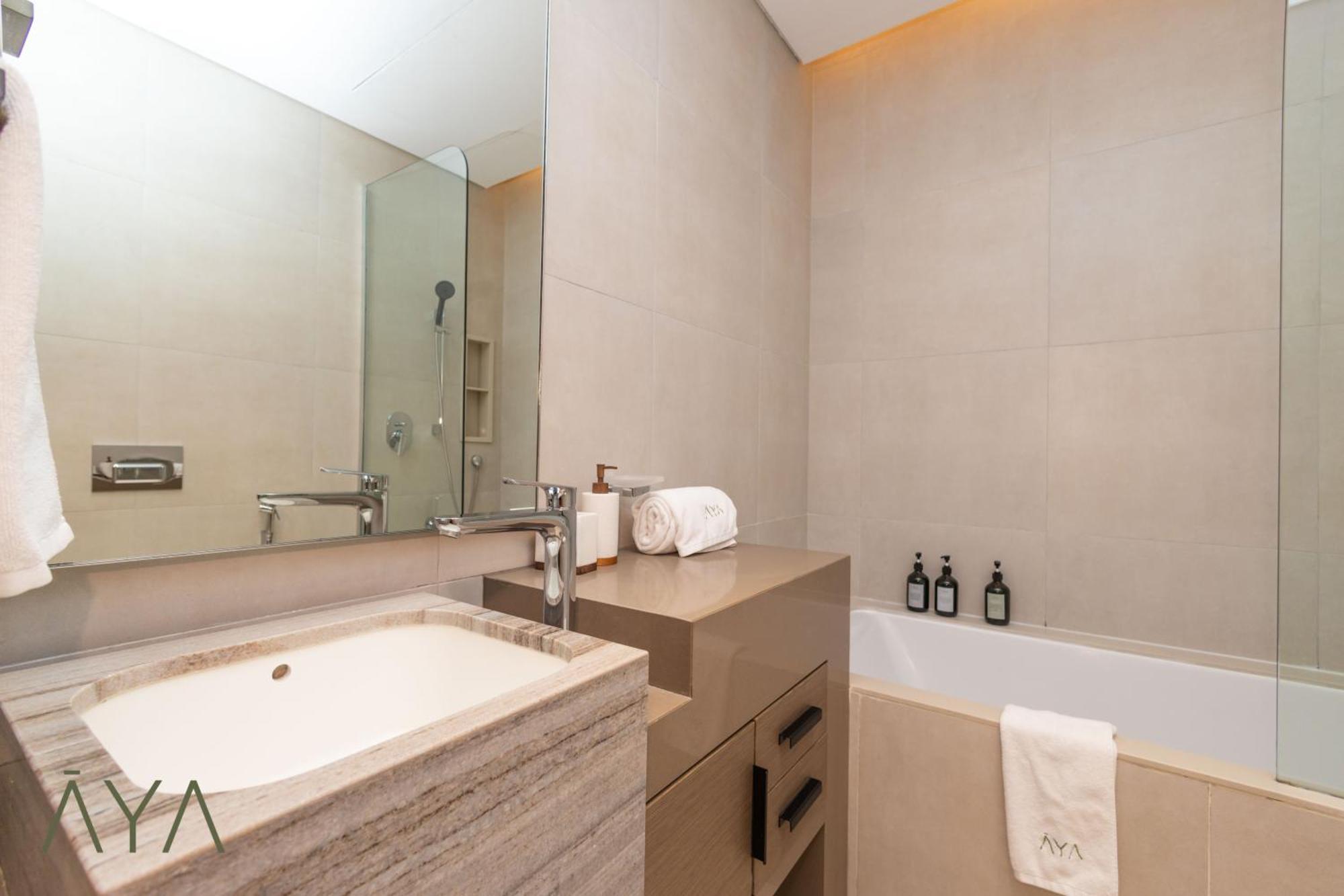 Appartement Beachfront Bliss 2br Eye & Full Sea View At The Address By Aya Boutique