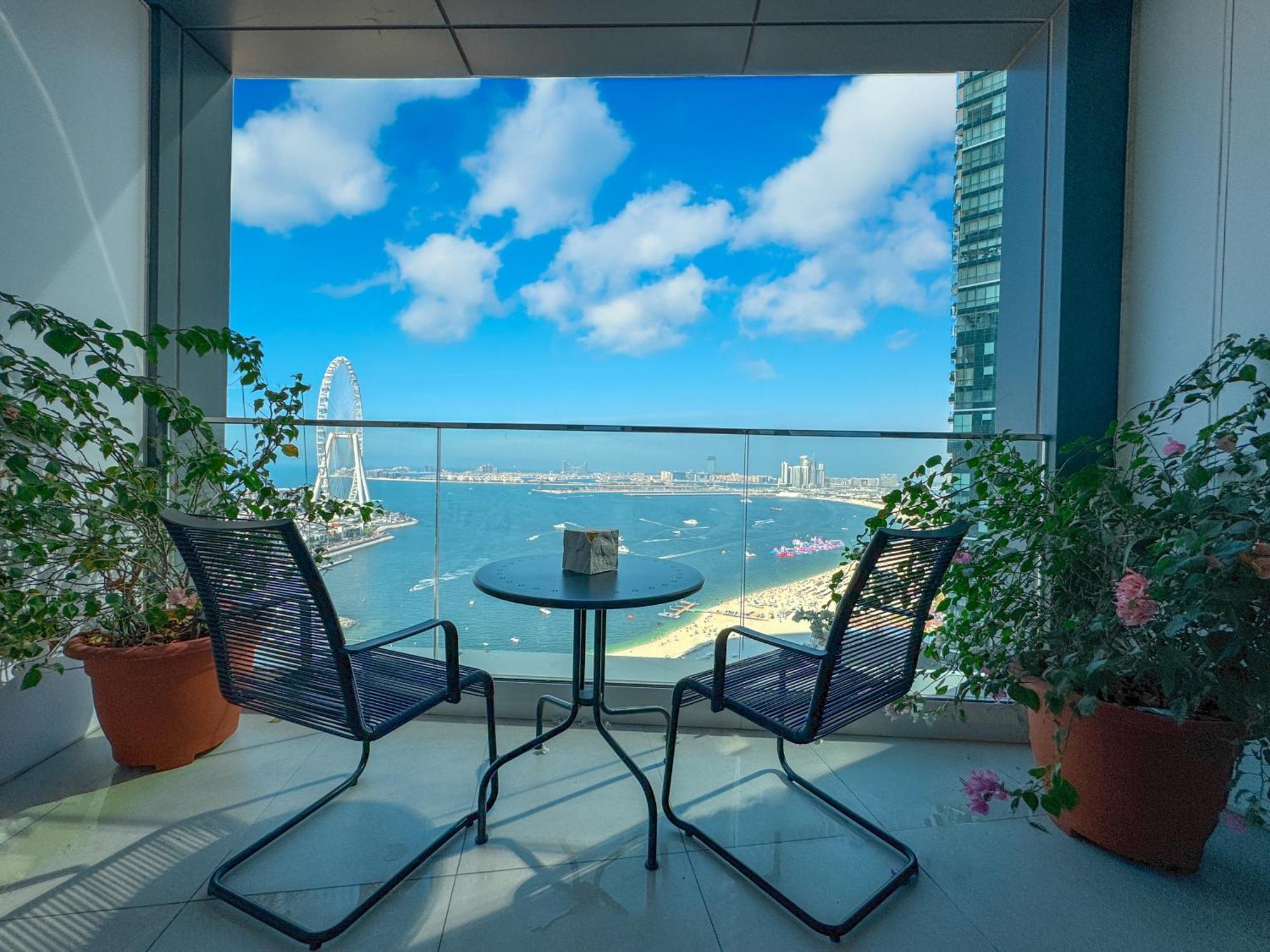 Beachfront Bliss 2br Eye & Full Sea View At The Address By Aya Boutique Appartement *